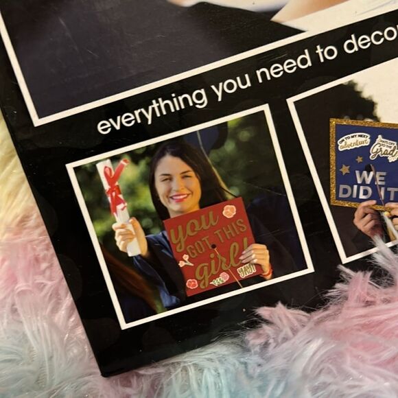 GRADUATION Sticker & Stencil decorating kit - Picture 5 of 9
